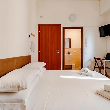Casa Toli - Self Check-in Wifi 2 Min From Train Station * Padova